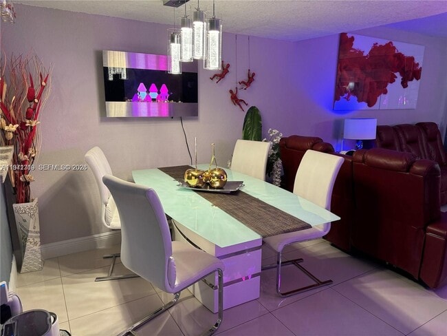 Foto del edificio - 3870 W 8th Ln