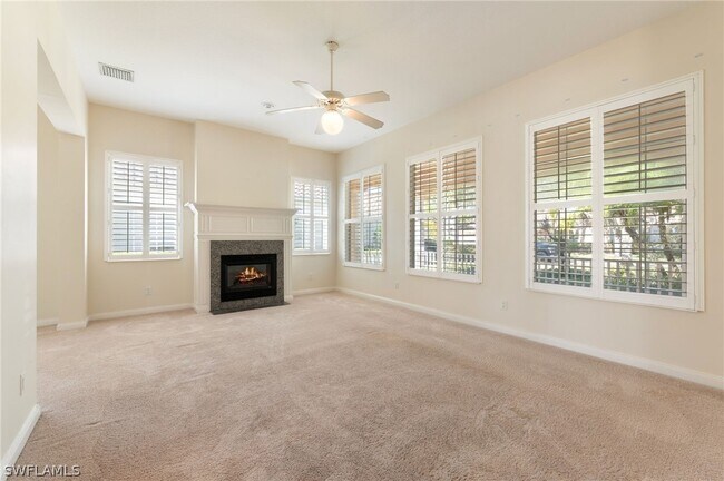 Foto del edificio - 28329 Moray Dr