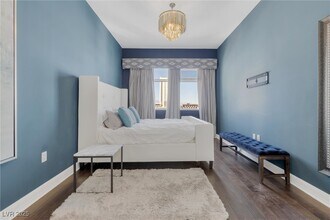 Building Photo - 150 S Las Vegas Blvd