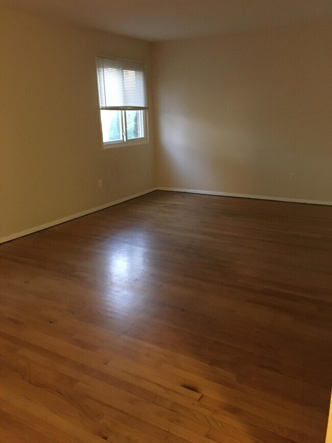 616 Stirling Plz Unit 1, Westfield, NJ 07090 Apartments 616 Stirling Plz Westfield, NJ