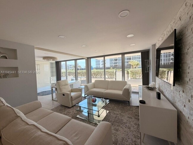 Building Photo - 531 N Ocean Blvd