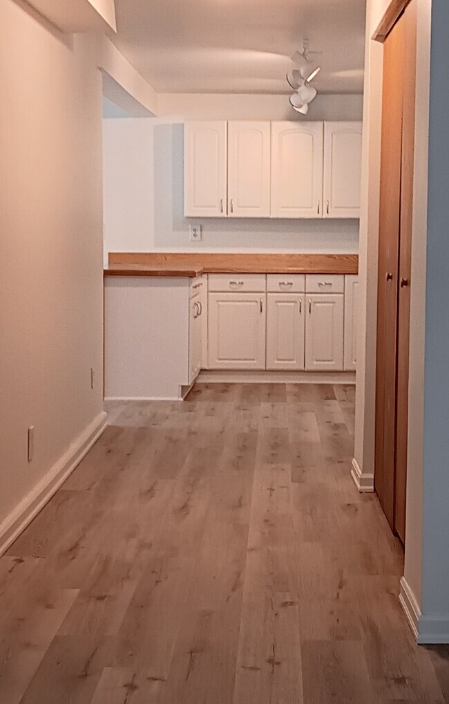 Foto del edificio - 4005 S Trenton St