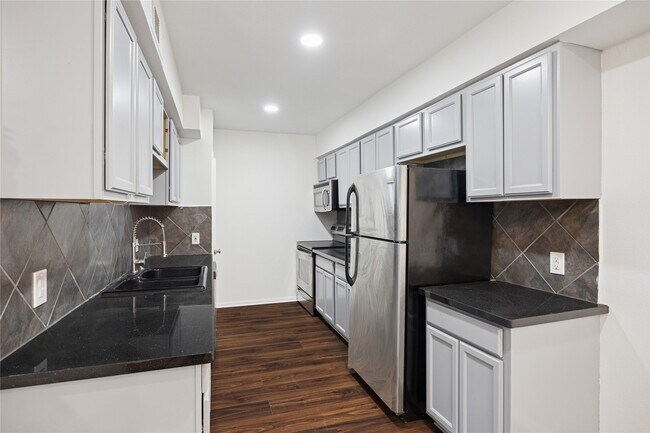 Foto del edificio - 705 Harold St