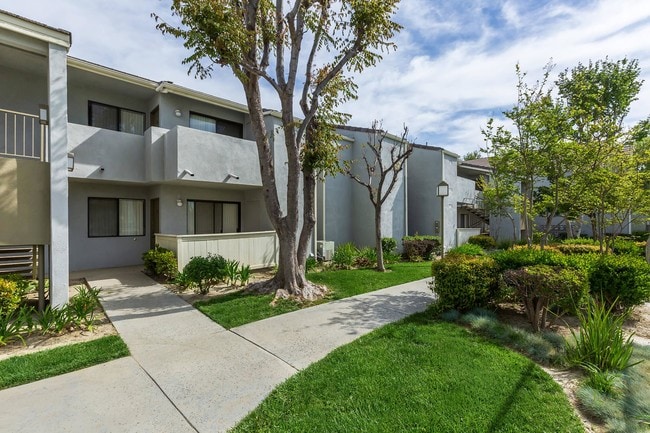 Building Photo - Palm Court Apartment Homes