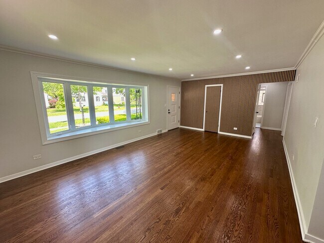 Foto del edificio - 823 N Yale Ave