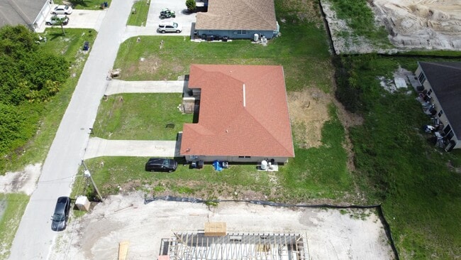 Building Photo - 309 Ivan Ave S