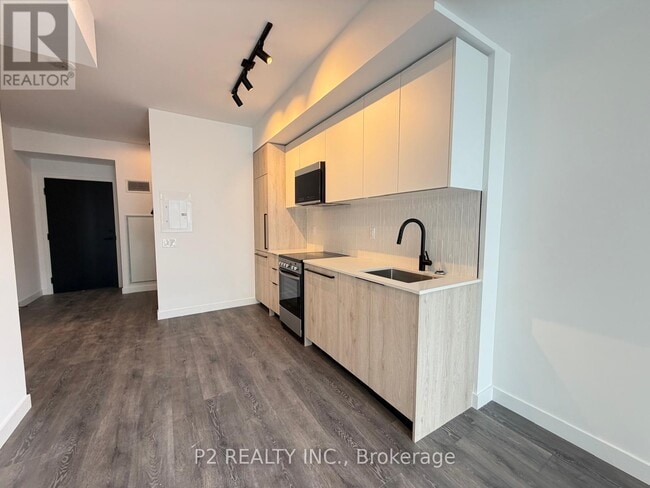 Building Photo - 1635 Military Trail