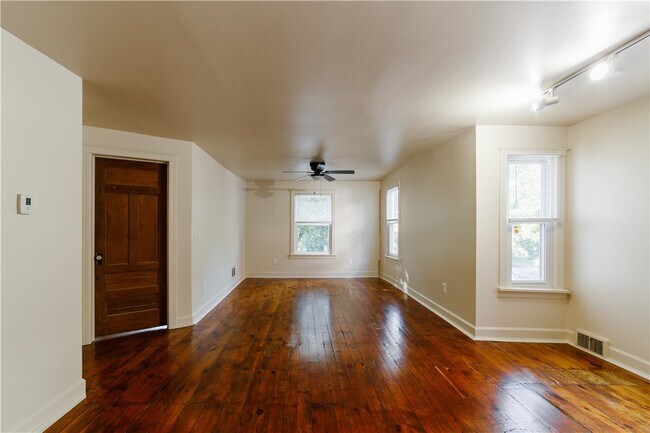 Foto del edificio - 42 Shepard St