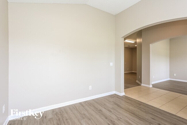 Building Photo - 6984 Rapid River Dr