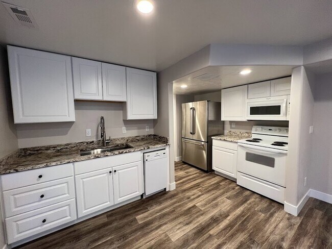 Foto del edificio - 4687 Silver Mountain Rd
