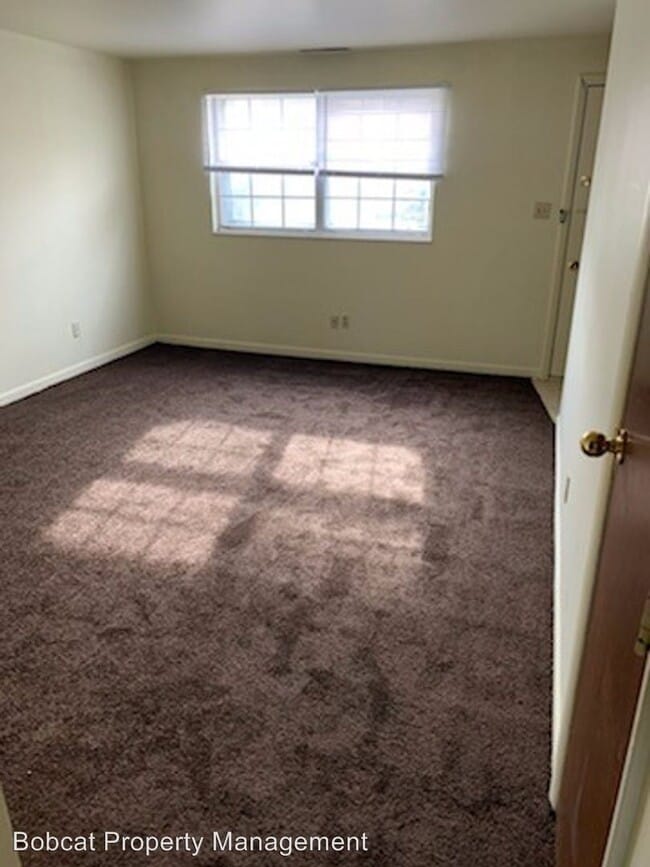 Building Photo - 2 br, 1.5 bath Apartment - 618-624 E Pike St