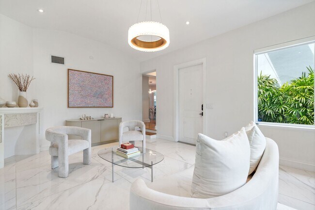 Foto del edificio - 634 W 47th St