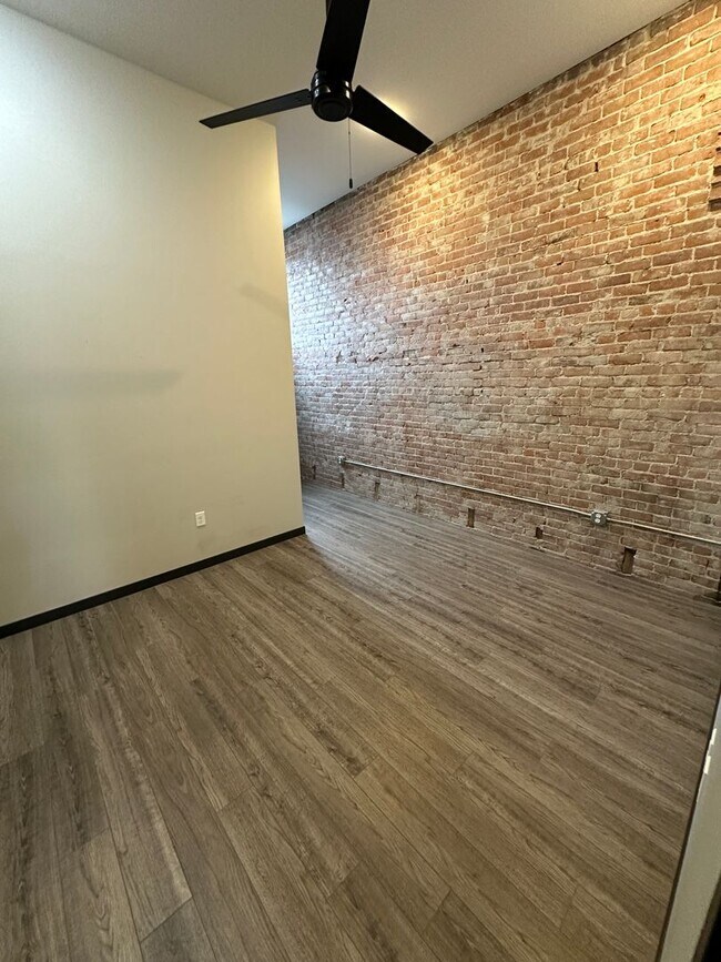 Foto del edificio - 409 W Norfolk Ave