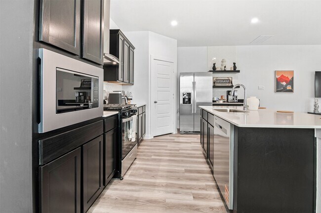 Building Photo - 3208 Rainwood Gate Dr