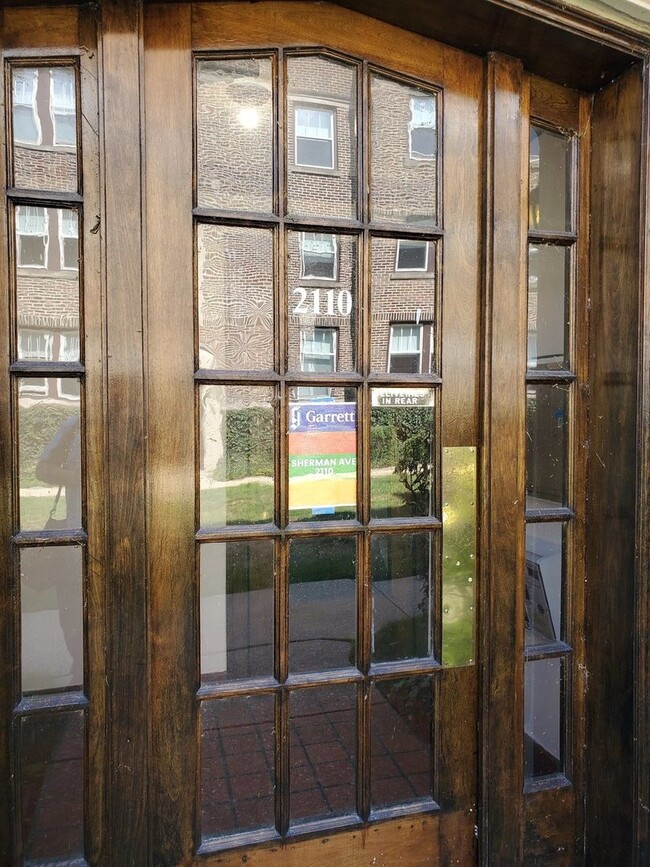 Building Photo - 2110 Sherman Ave