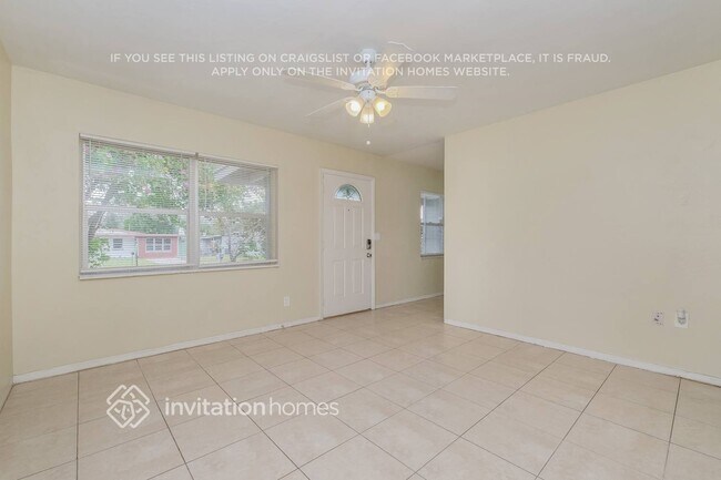 Foto del edificio - 1329 Barry St