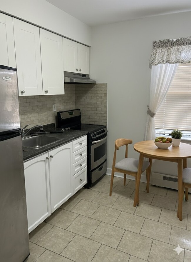 Building Photo - 3 Water St