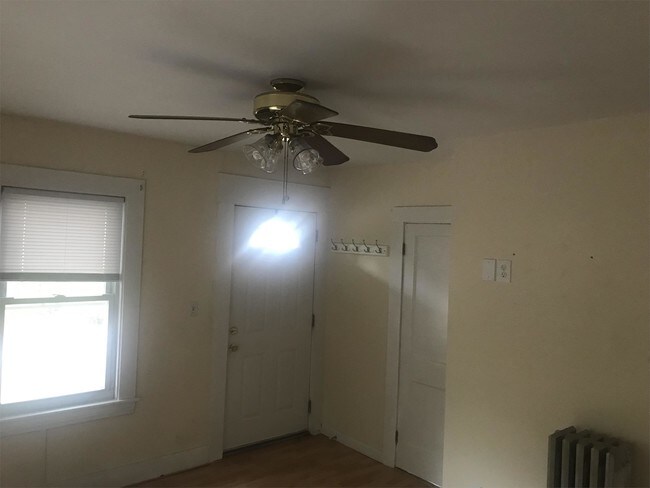 Foto del edificio - 605 Belmont St