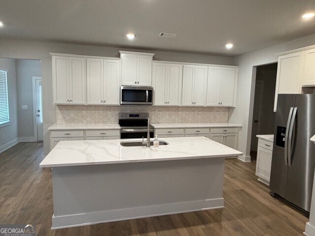 Building Photo - 110 Maple Trl