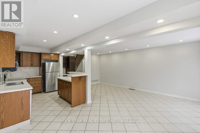 Photo du bâtiment - 619 Southridge Dr