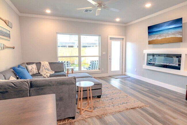 Building Photo - 14010 Fortuna Bay Dr