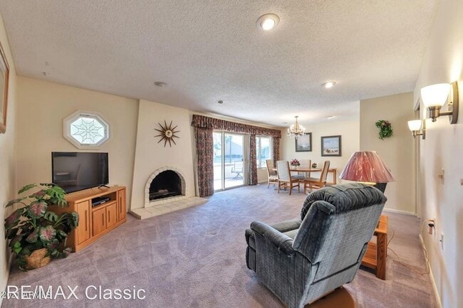 Building Photo - 2 br, 2 bath House - 146 Leisure World
