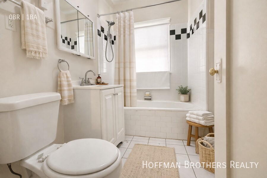 Foto del edificio - 1611 Schrader Blvd