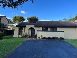 Building Photo - 12713 SW 70th Ln