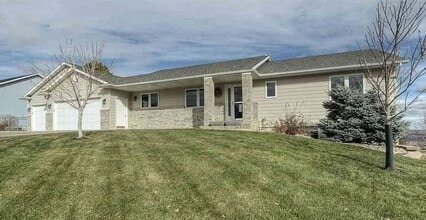 Building Photo - 1116 Alta Vista Dr