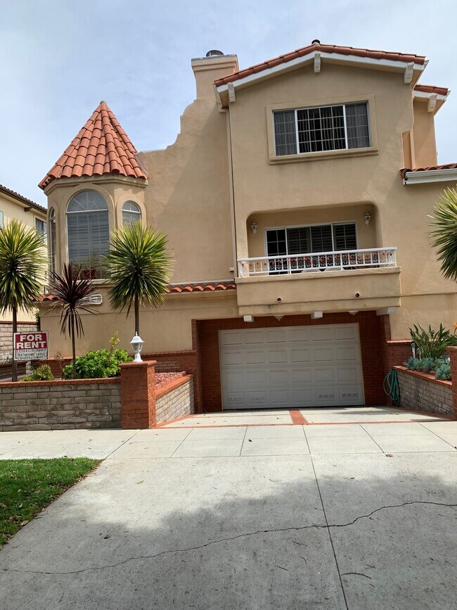 Foto del edificio - 818 S Patton Ave