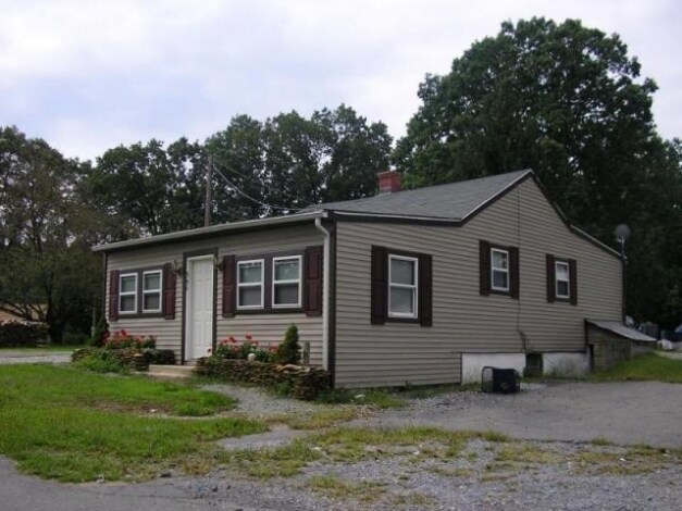  - 548 Lancaster Pike
