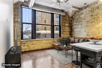 Building Photo - 618 N Washington Ave