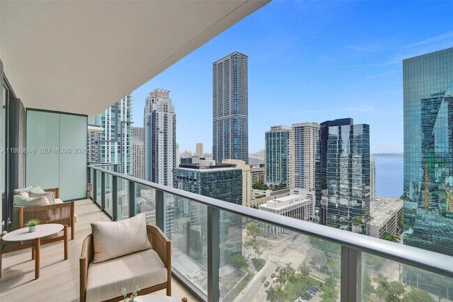Foto del edificio - 1300 S Miami Ave
