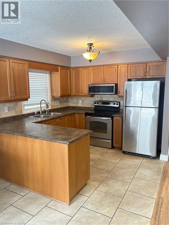 Building Photo - 51 Sophia Crescent