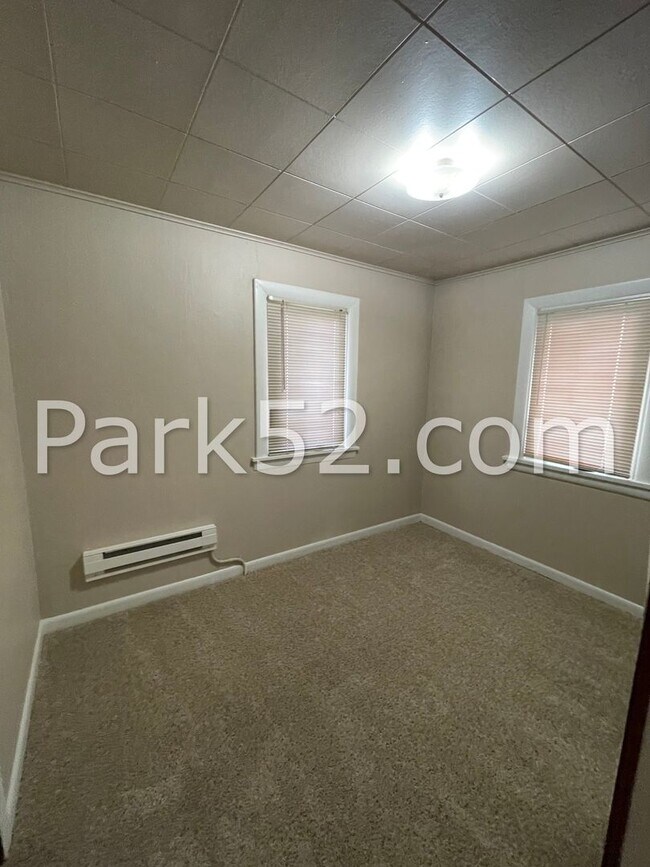 Foto del edificio - 766 96th St S