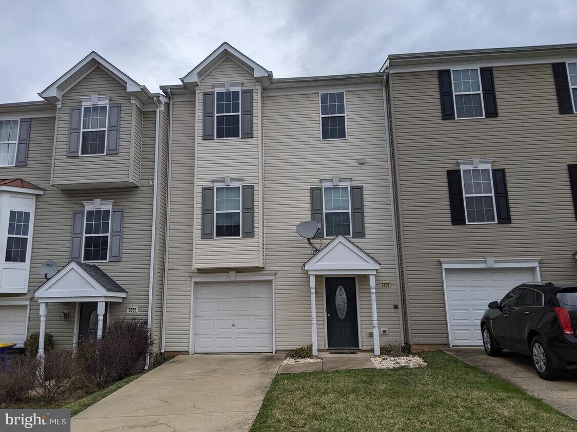 2353 Walnut Bottom Rd, York, PA 17408 Townhome Rentals in York PA
