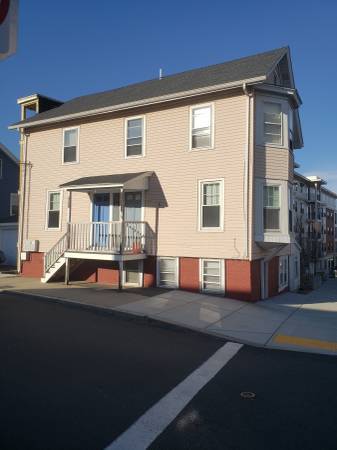 Primary Photo - 12 Hardy St
