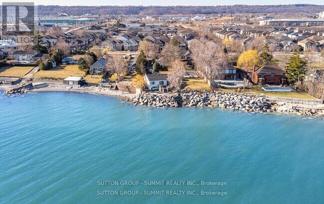 Photo du bâtiment - 18 1/2 Lakeshore Dr