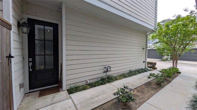 Foto del edificio - 5116 Pine Reach Dr