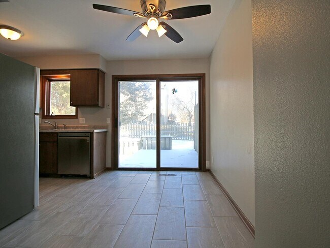 Building Photo - 4560 Mccann Rd