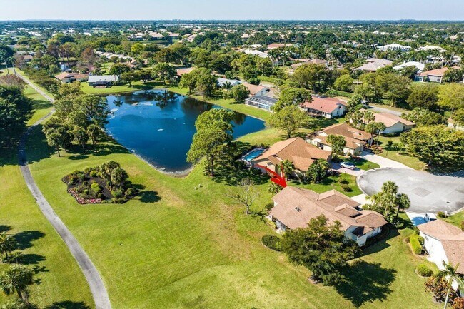 Building Photo - 16700 Willow Creek Dr
