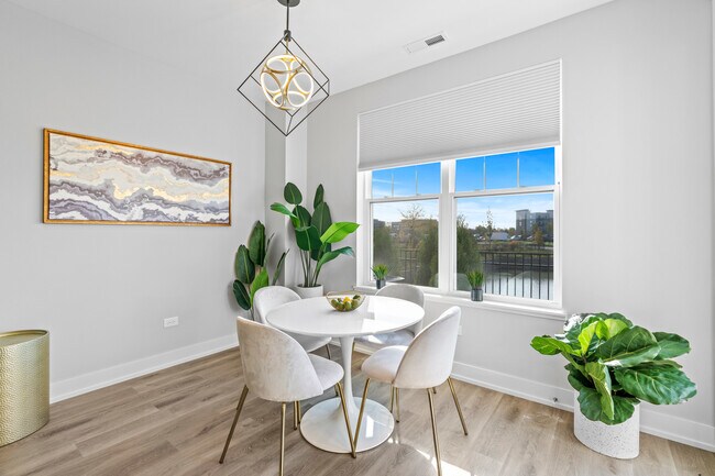 Foto del edificio - 28309 Torch Pkwy