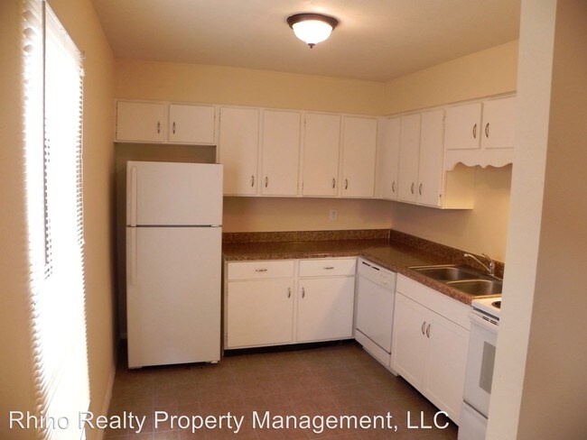 Building Photo - 7510 Pennsylvania Ln NE