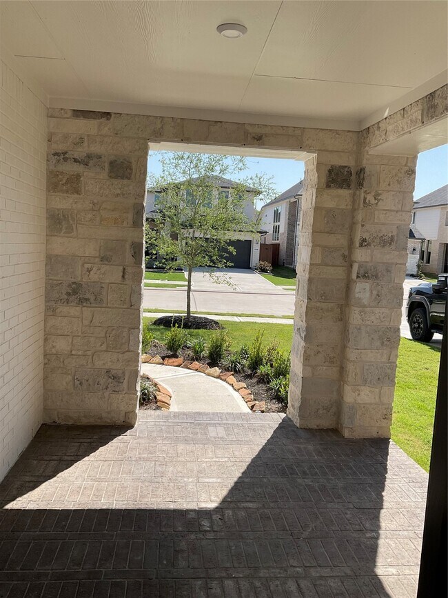 Building Photo - 7311 Blue Gentiana Ln