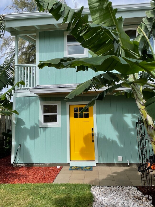 Building Photo - 453 Lanae Way