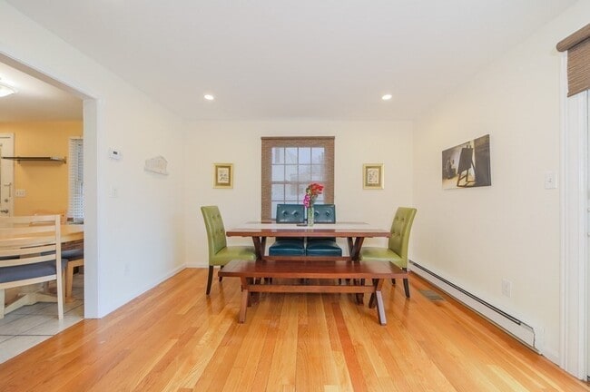 Foto del edificio - 132 Ashcroft St