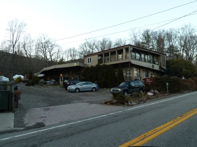 Primary Photo - Spur Terrace Apartments