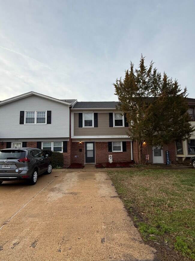 Foto del edificio - 5559 New Colony Dr