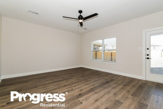 Building Photo - 1300 Princeton Hts Blvd