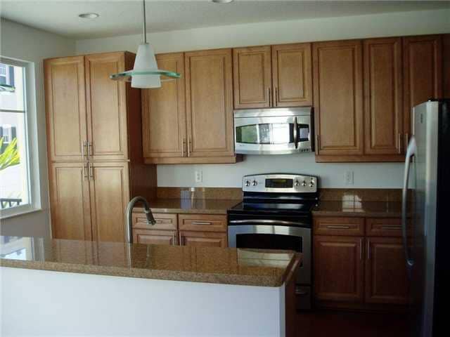 Building Photo - 542 NW 39th Ave